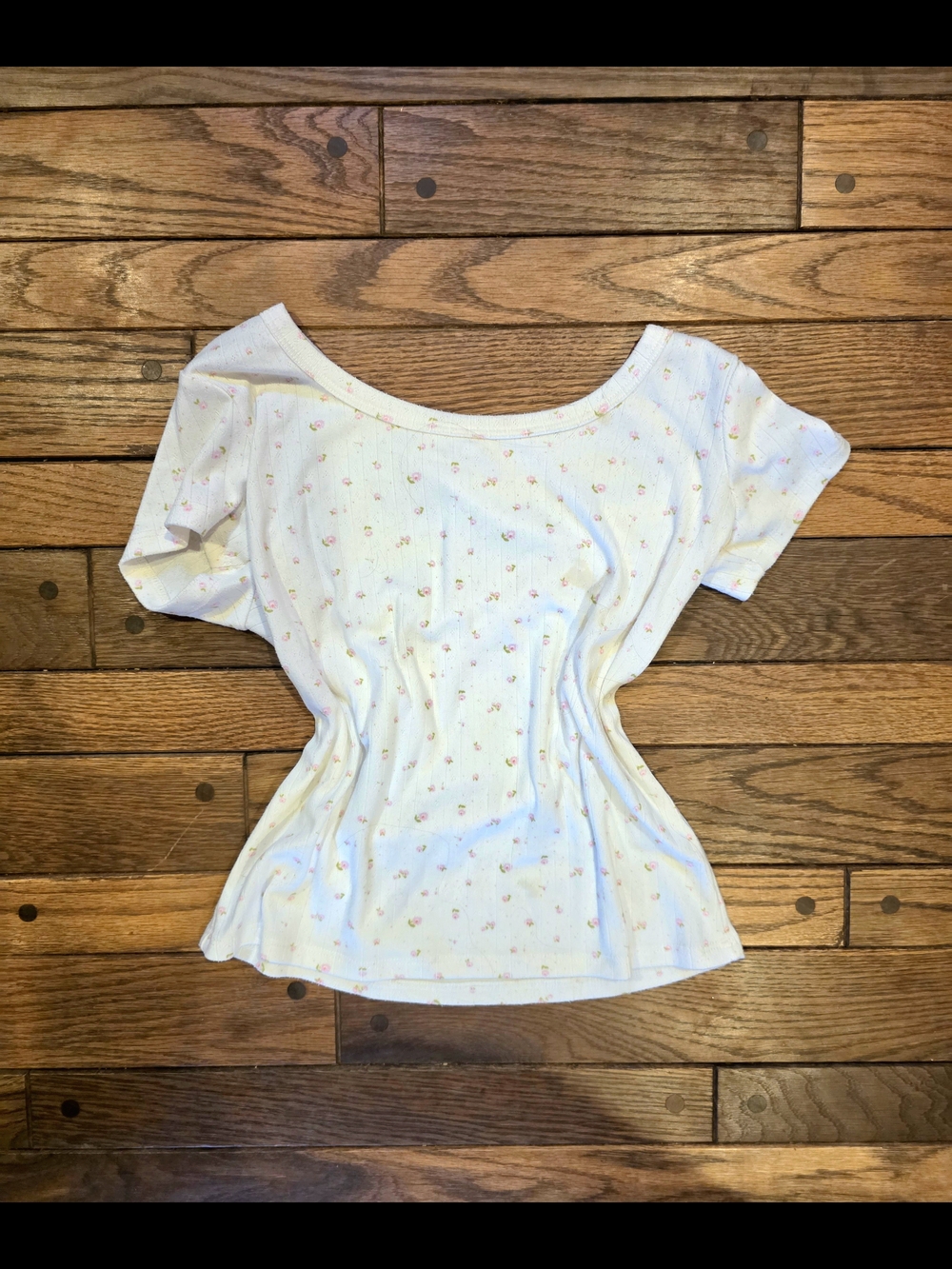 Women's White Scoop Neck Floral Print Tee